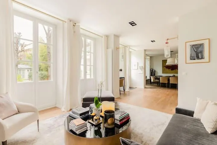 Maison Privee *